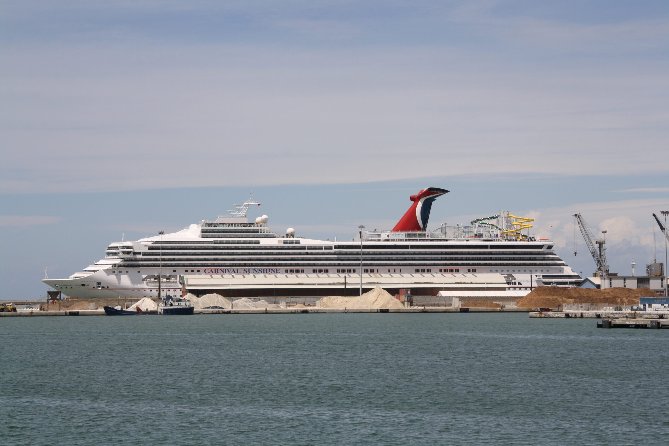 Carnival Sunshine from Norfolk — 2026 Cruise Guide 1 Carnival Sunshine cruise ship at sea