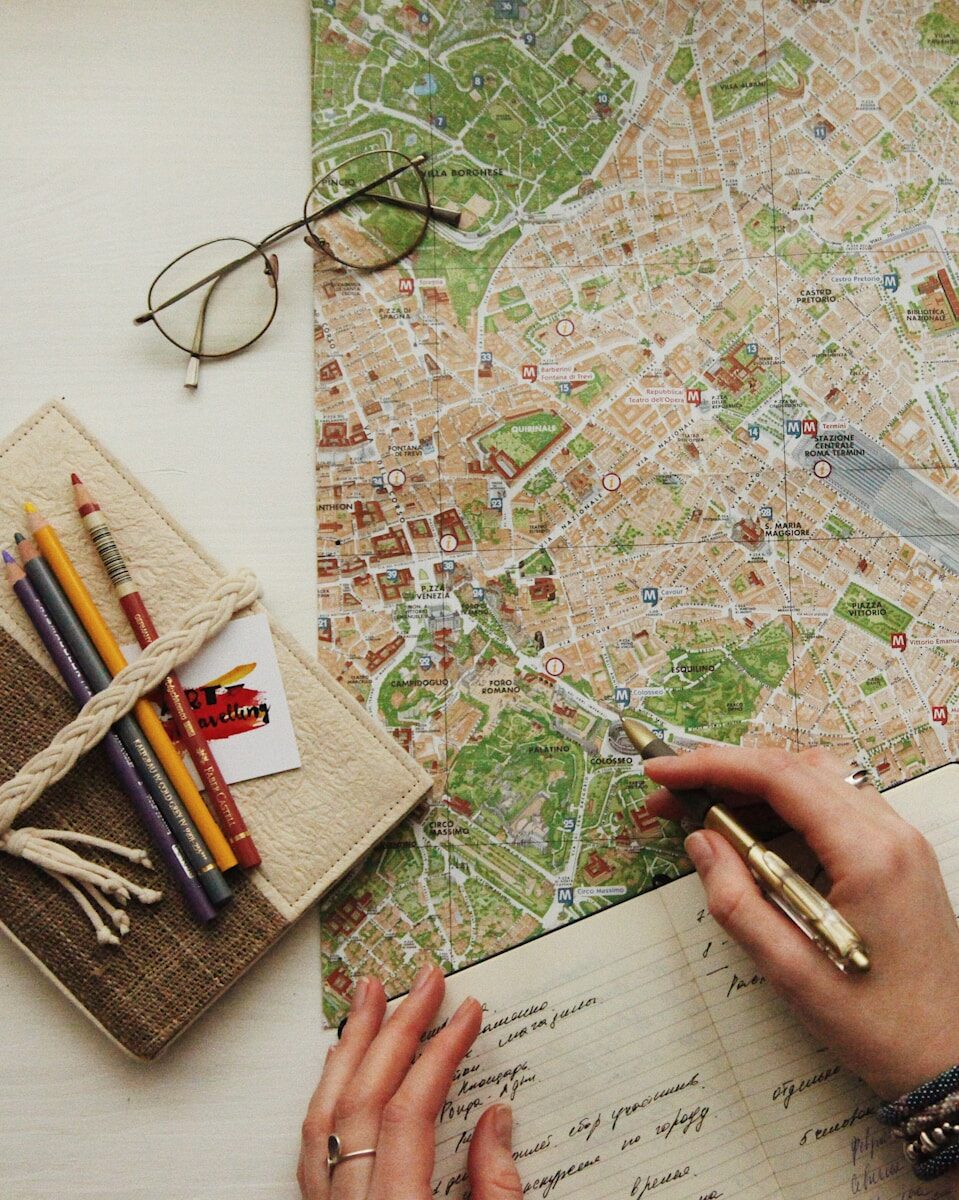 Norfolk Cruise Scavenger Hunts and Treasure Hunts — Play on Your Smartphone, No App to Download 6 eyeglasses on map