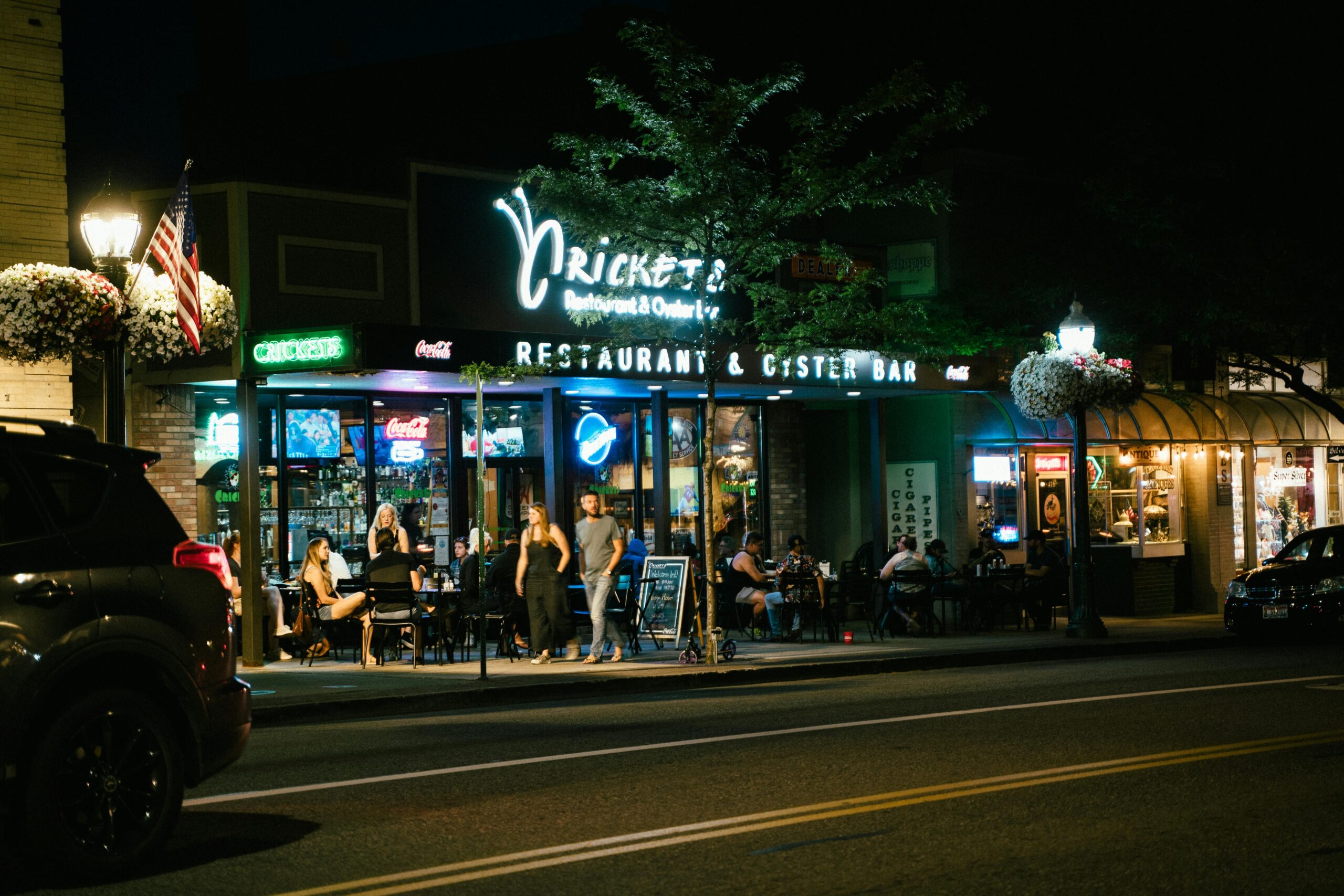 Food Near the Ship – Weird Norfolk Eats for Cruise Passengers 6 Restaurant and oyster bar at night in Norfolk Virginia
